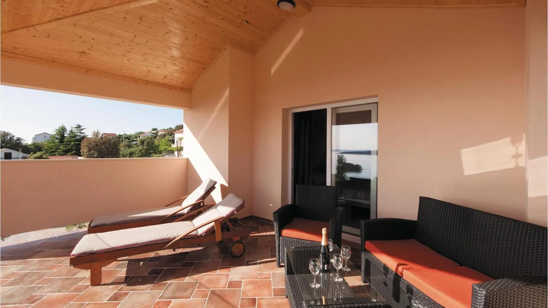 4 Bedroom Lovely Home In Supetarska Draga Croatia
