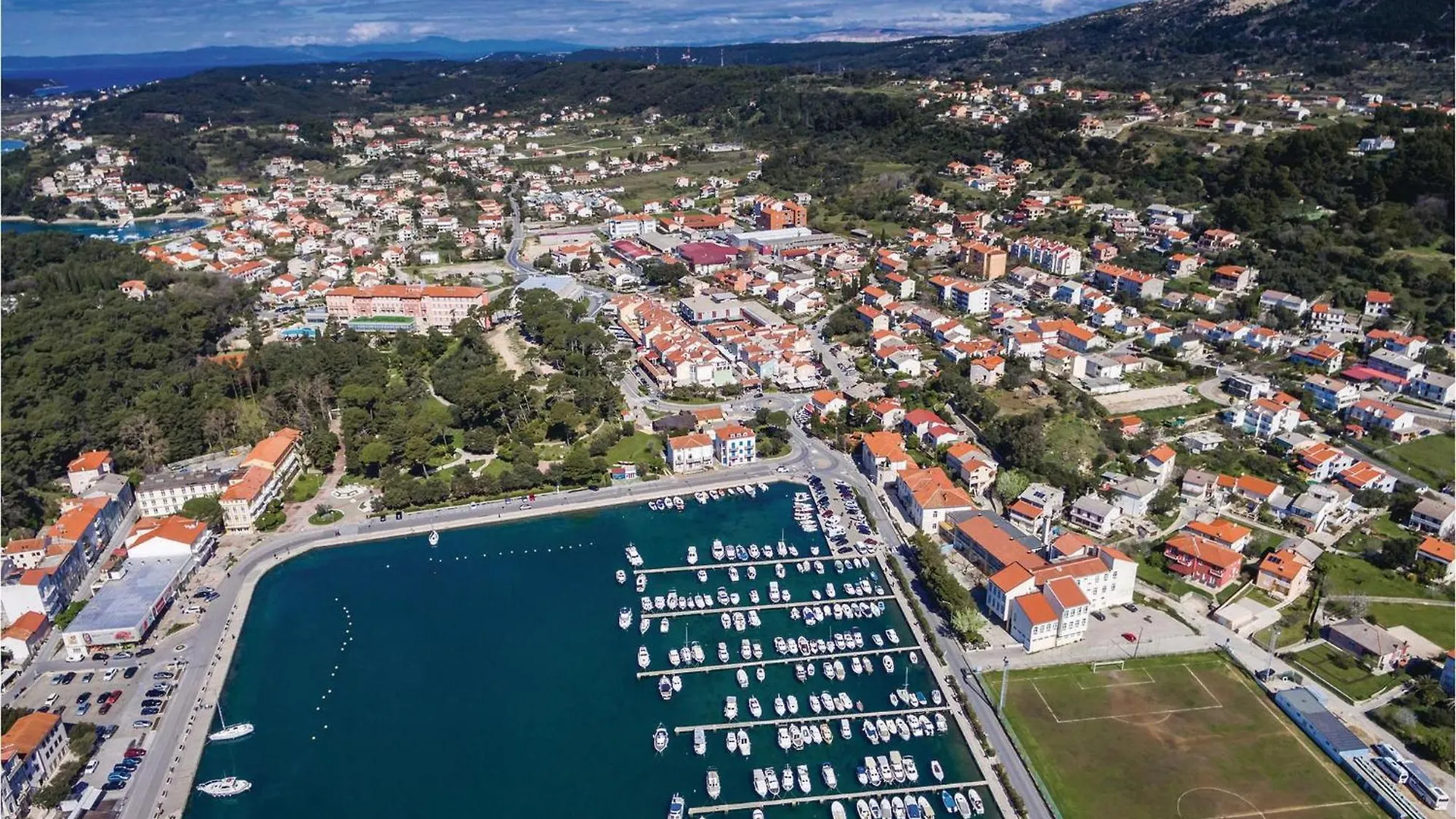 4 Bedroom Lovely Home In Supetarska Draga Holiday home