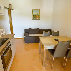  Apartman Zlata